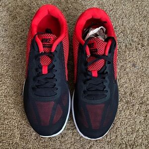 Nike Revolution 3 University Red Metallic Black Red Women’s Size 9 Shoes